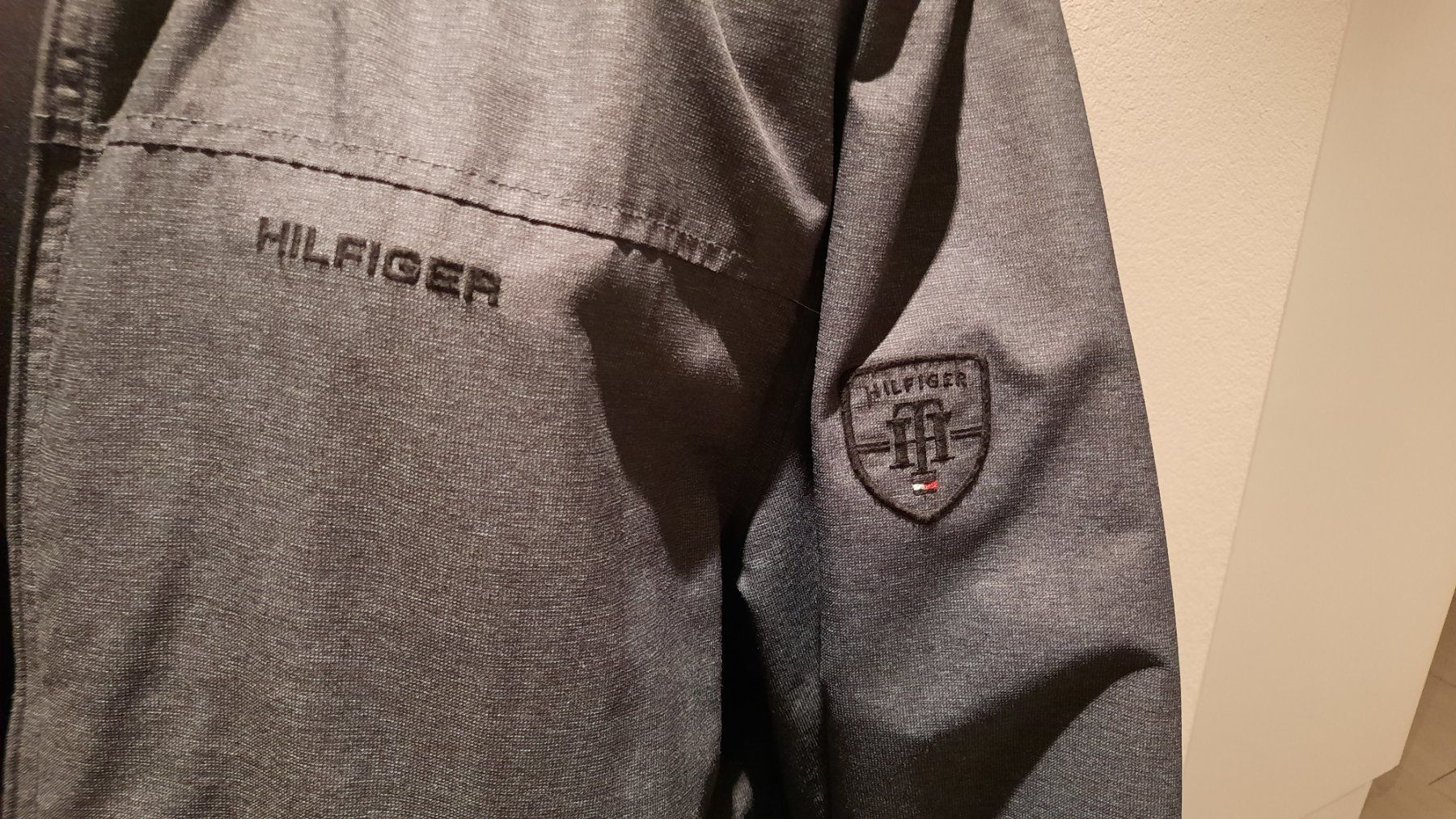 Tommy Hilfiger Giacche: Veste Tommy Hilfiger Taille L – Usato da Gletterens venduto da Toniplus 1