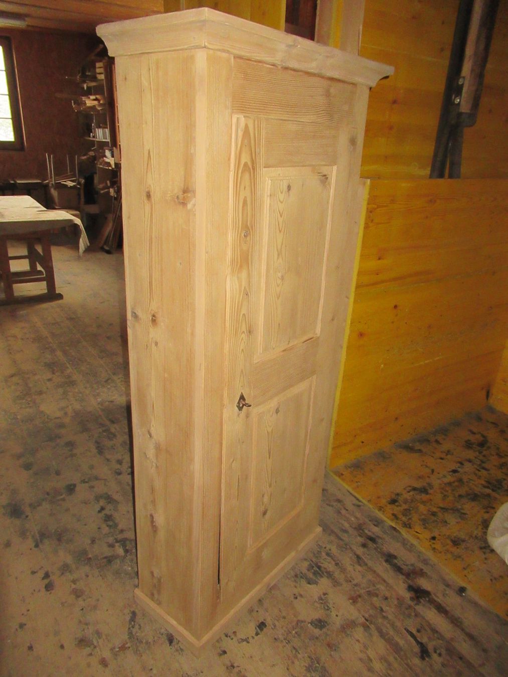 Armadi: Schrank (Tanne/183) – Usato da Berg SG venduto da Pizza58 3