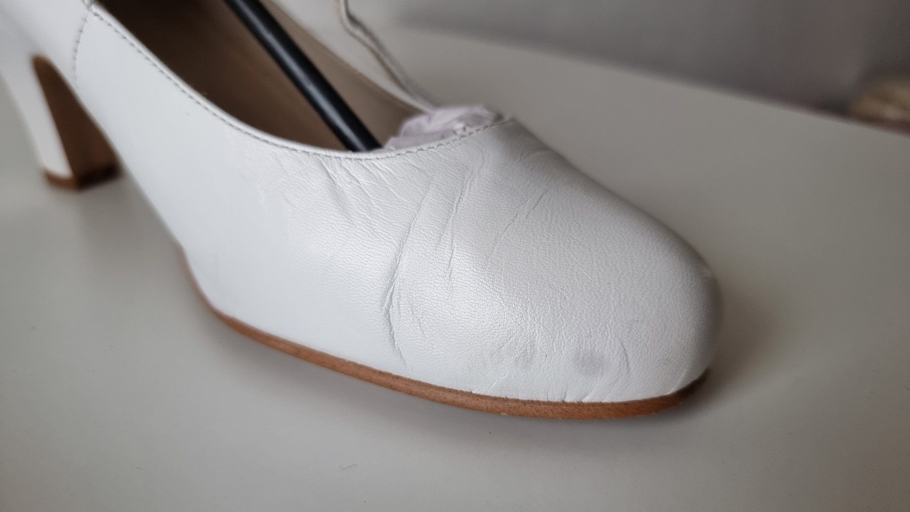 Scarpe da donna: Weisse Leder Pumps Gr. 40 – Usato da Langenthal venduto da mar_5 5