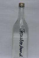 Traubenbrand aus Nordwestschweiz in 1-Liter-Flasche