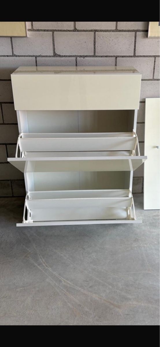 Cassettiere: Weisser Schuhschrank mit Schublade – Usato da Greifensee venduto da andrin22_ 1