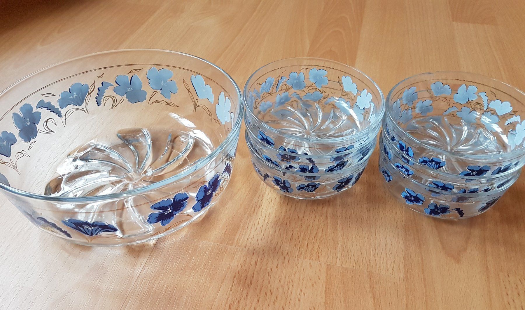Ciotole: GLAS-SCHÜSSEL & 6 SCHALEN – Usato da Sax venduto da spazieren
