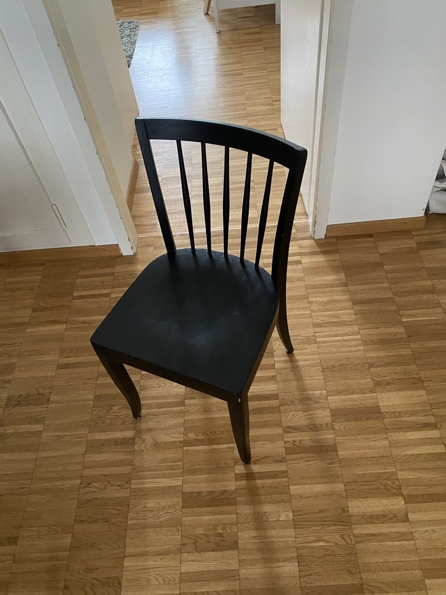 Sedie: 4 Schwarze holtzstühle – Usato da Bern venduto da nai_wsv5