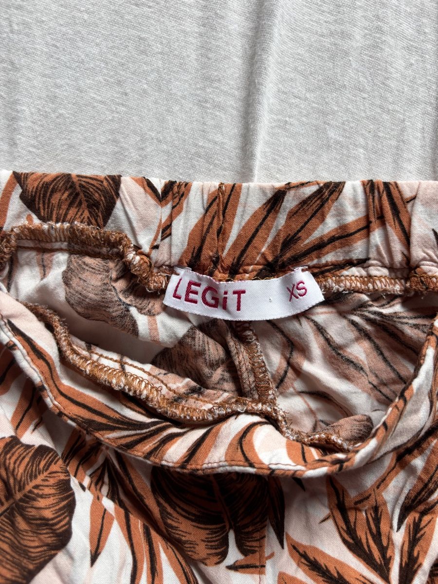 Hosen: Hose gemustert mit geöffnetem Bein – Gebraucht aus Sulzbach von dfrey25 1