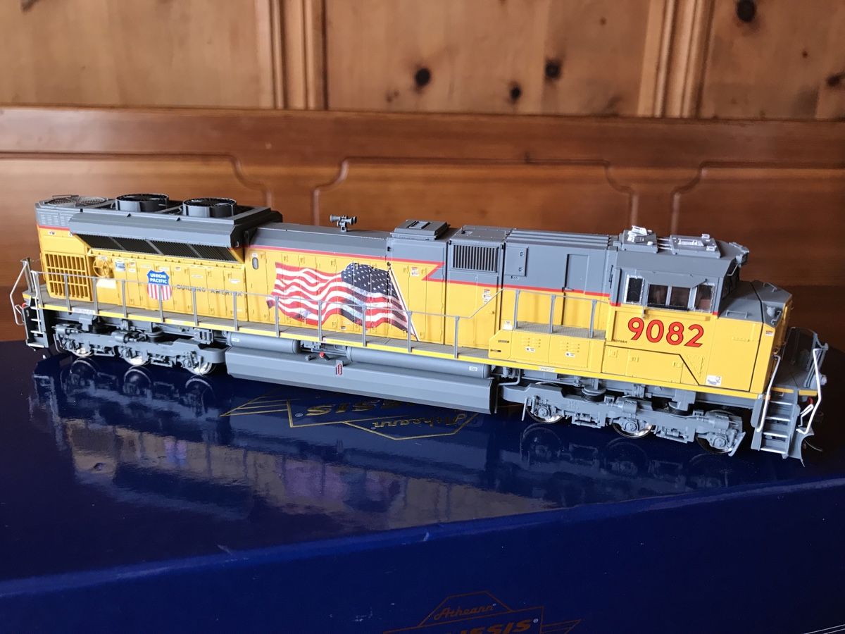 Athearn Modelleisenbahnen: Union Pacific SD70AC # 9082 – Neu (gemäss Beschreibung) aus Klosters Dorf von  1