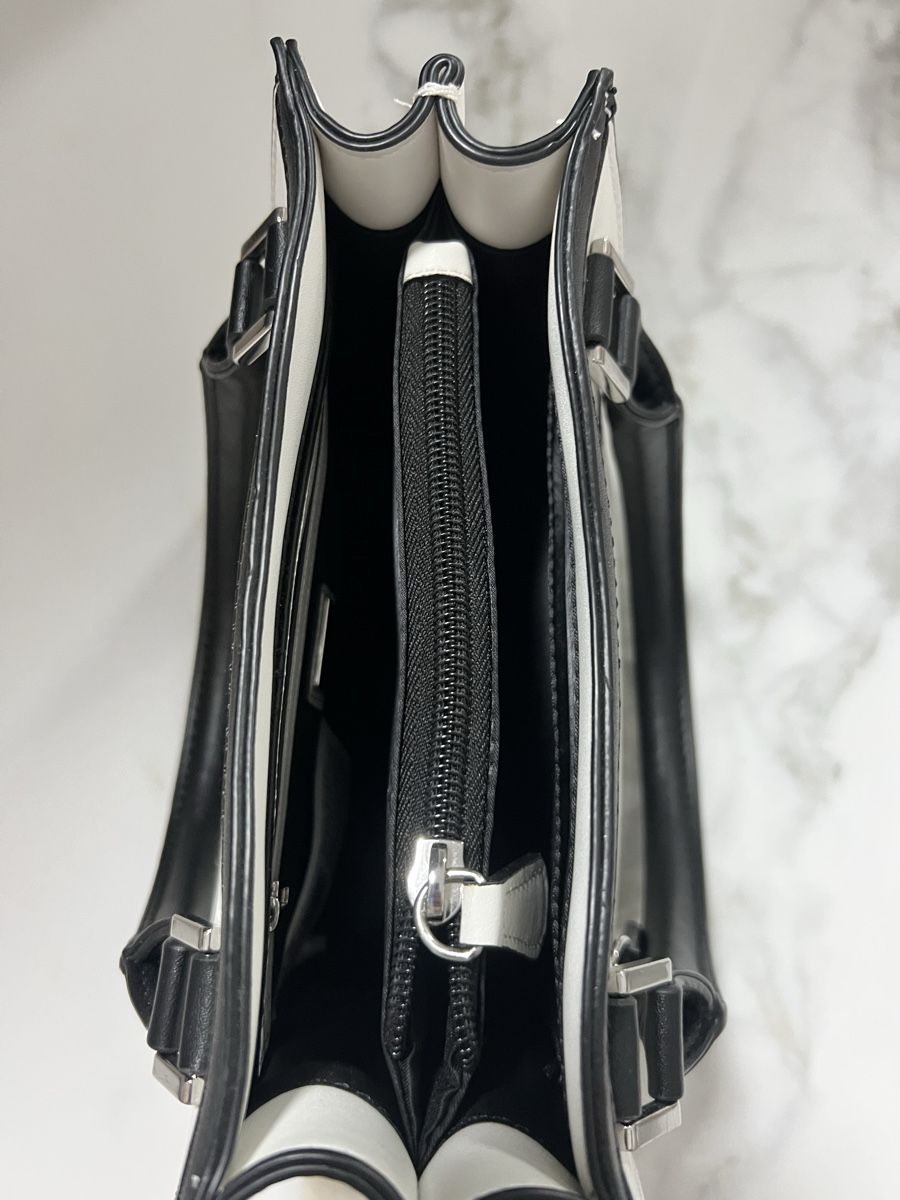Guess Borse da donna: Guess Tasche schwarz-weiss – Nuovo (secondo la descrizione) da Beromünster venduto da sim_567j 2