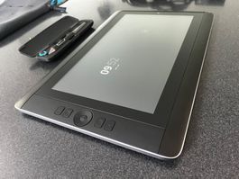 Wacom Cintiq Companion Hybrid 32 Go + Pen Pro + acc TB état