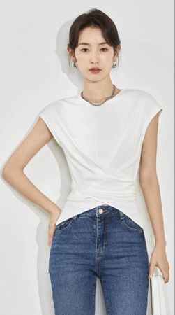 Summer Sleeveless White Blouse - New!