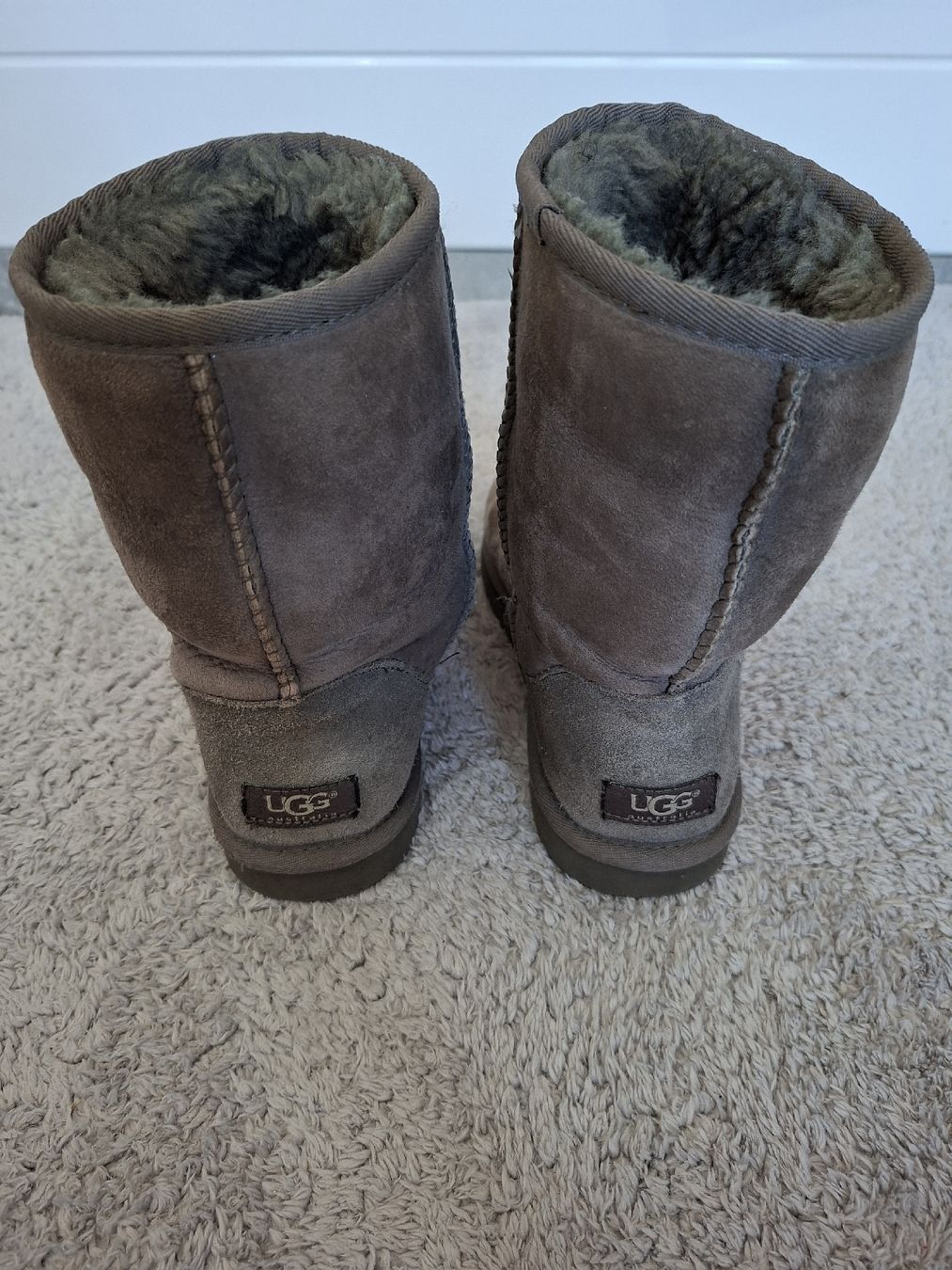 Ugg Scarpe da donna: Bottes UGG Australie marron taille 39  – Usato da Renens VD venduto da ser_j2fn