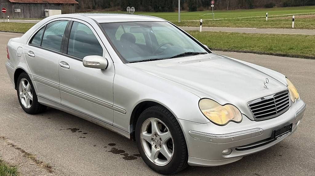Automobili: Mercedes C240 4-Matic – Usato da Dübendorf venduto da LK08 2