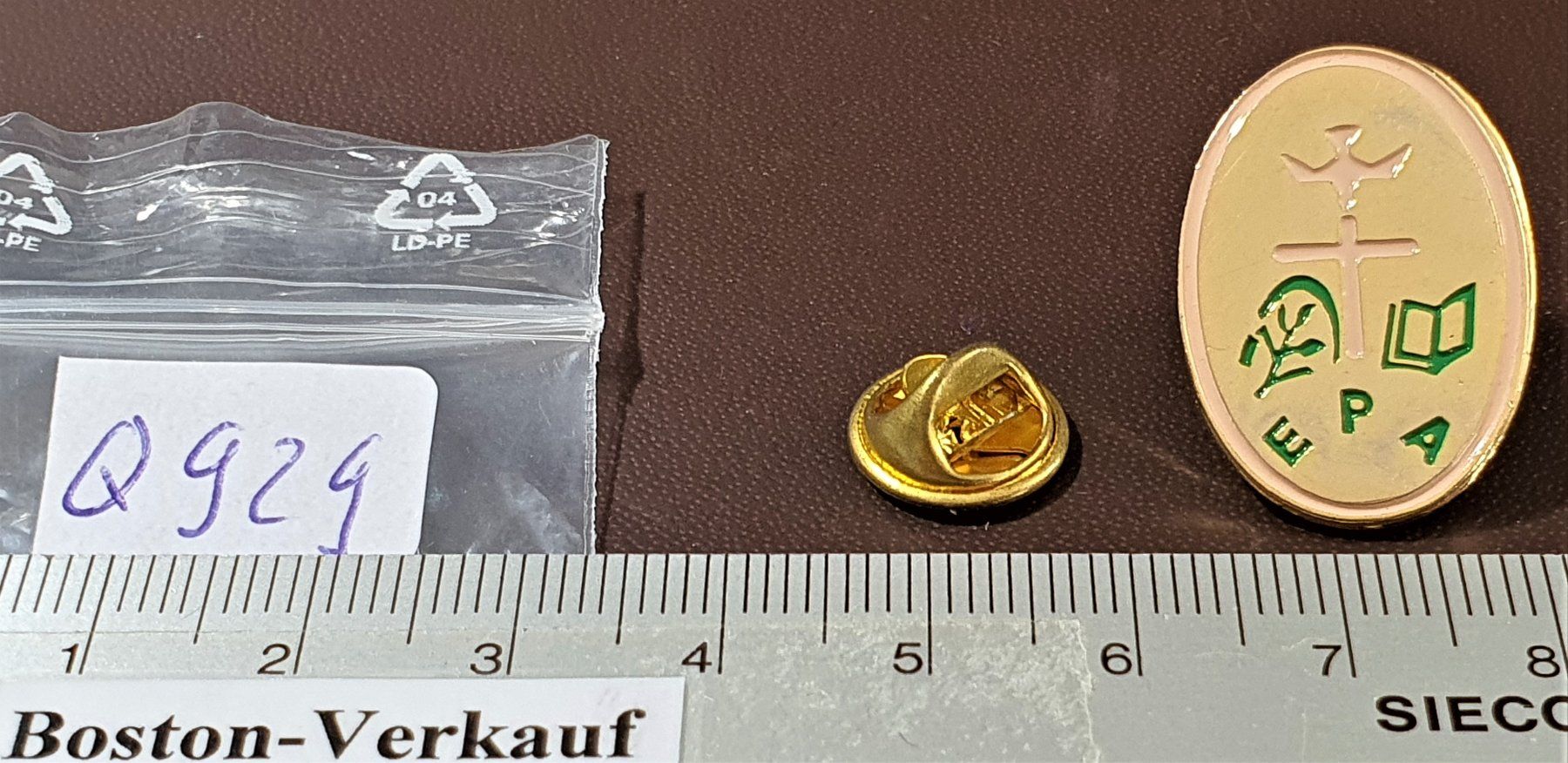 Placchette & Badge: Q929 - Pin Religion Kirche - E P A – Usato da Reinach BL venduto da Boston-Verkauf 1