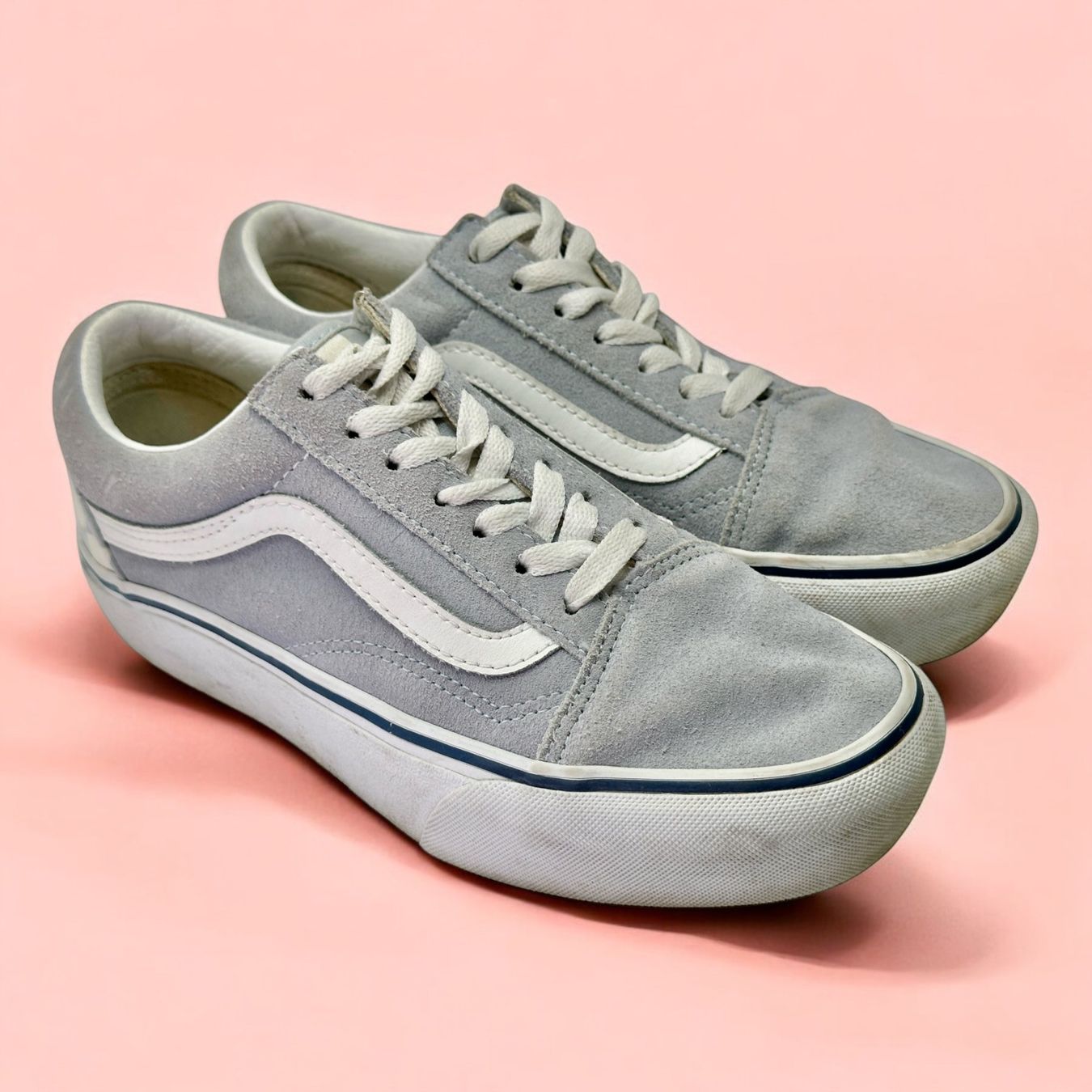Vans Scarpe da donna: Vans Old Skool cuir gris. Pointure 37 – Usato da Morges venduto da DidisLuxeFinds