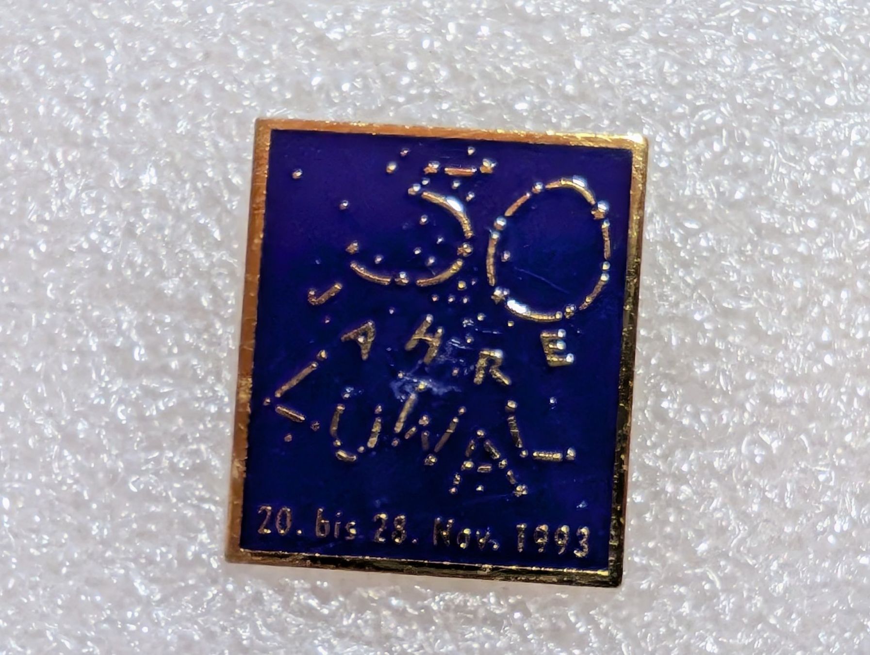 Plaquettes & Badges: Ansteckpin 267: Luwal – D'occasion à Oppligen par Pin-Fall-Shop