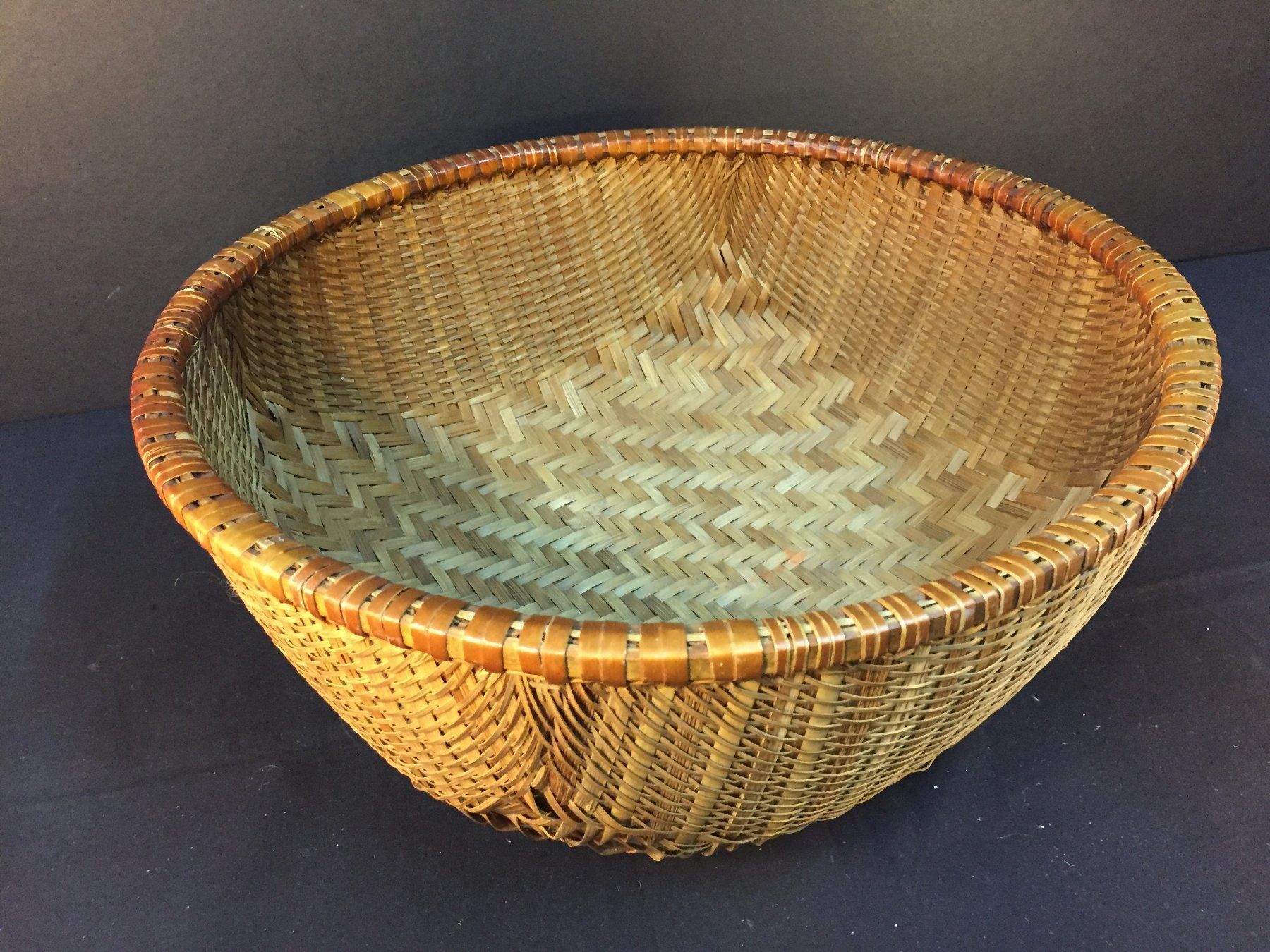 Altro per la casa: Vintage Elégante Korb Wäschekorb Deko – Usato da Schaffhausen venduto da sparzone 8