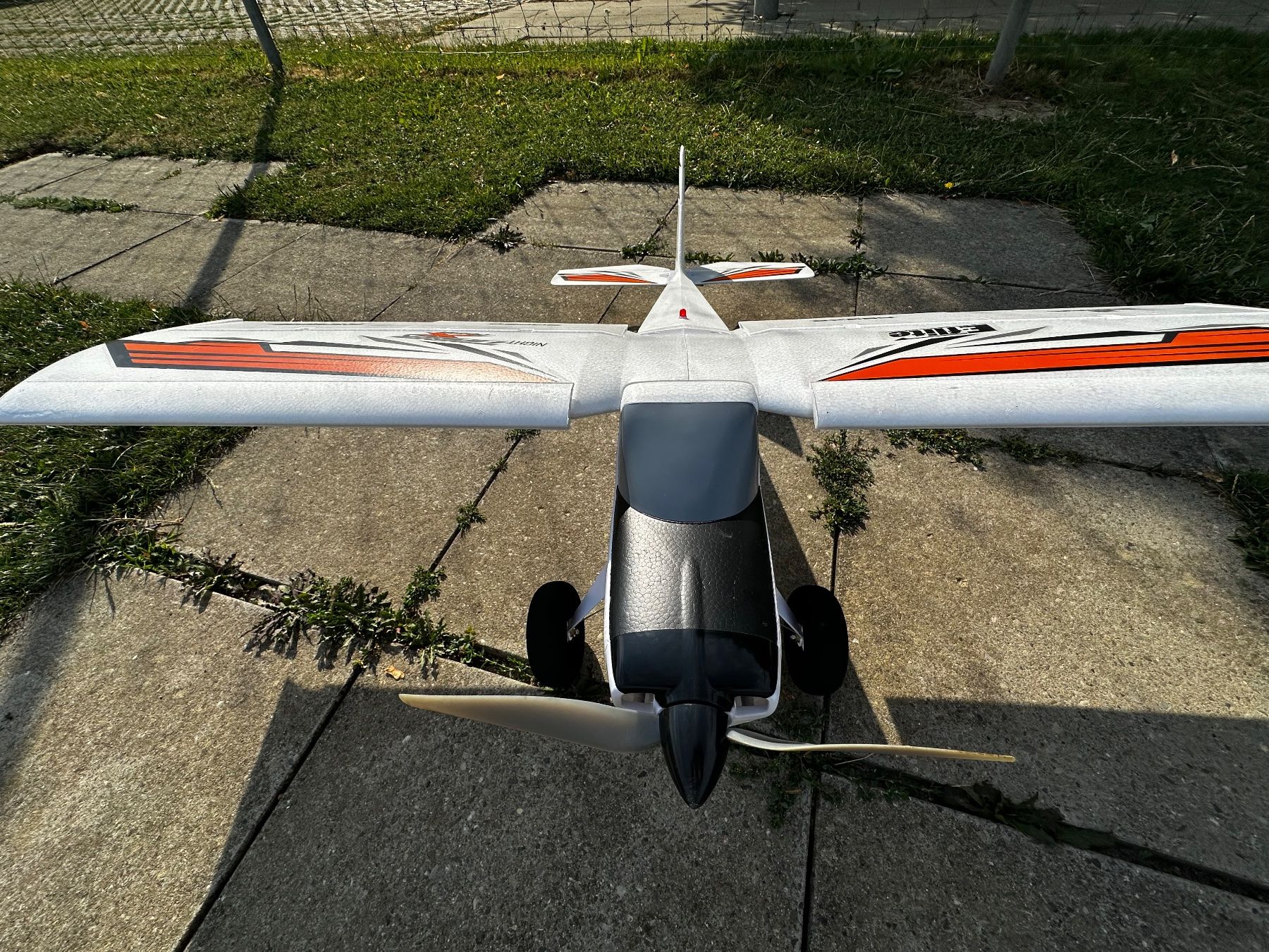 E-Flite RC Modellbau: E-Flite Night Timber X Evolution 1.2m – Gebraucht aus Winterthur von Fliegensaga 2