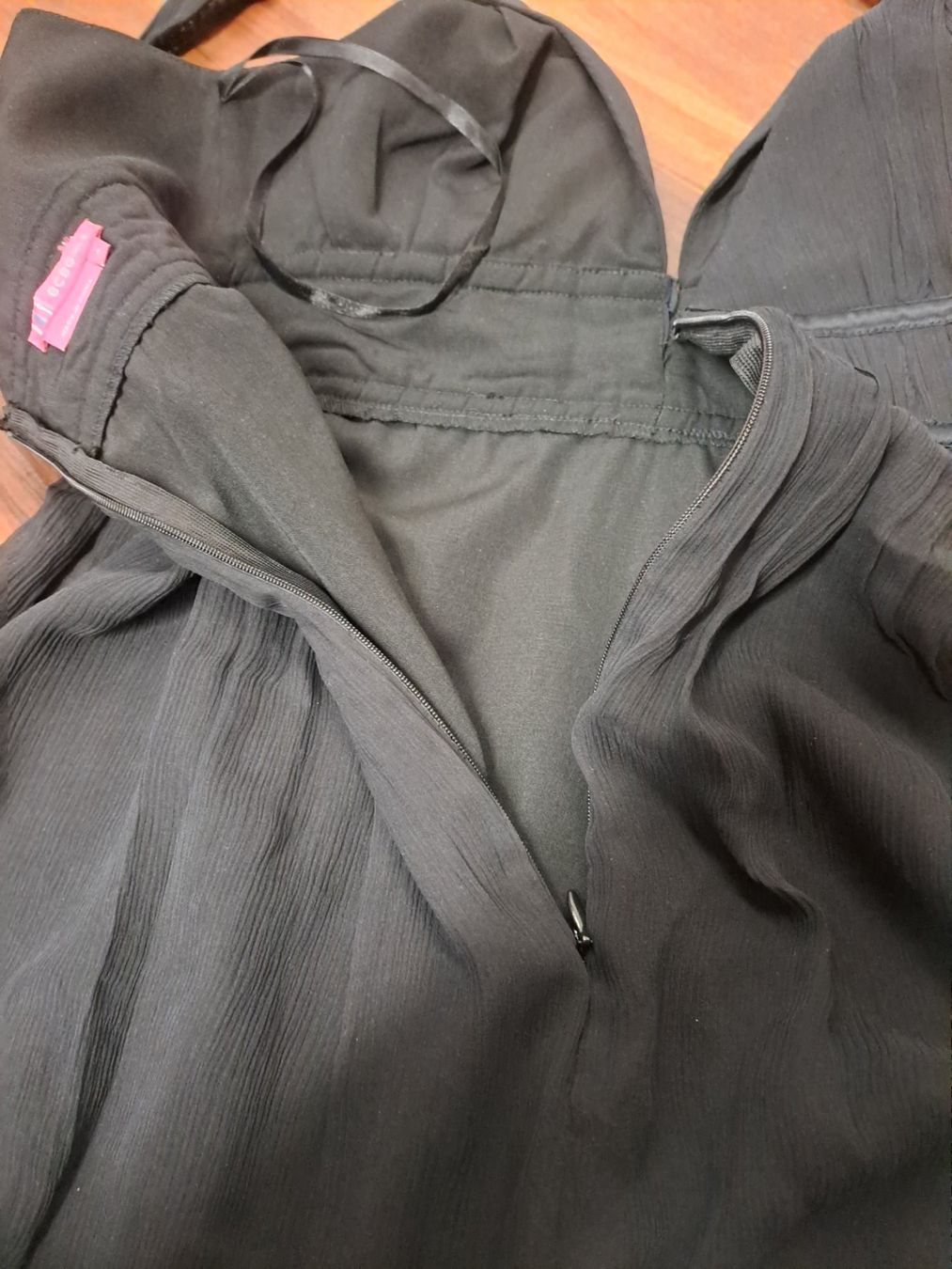 Kleider: Seidenkleid Gr.ca.S – Gebraucht aus Emdthal von kasira 4