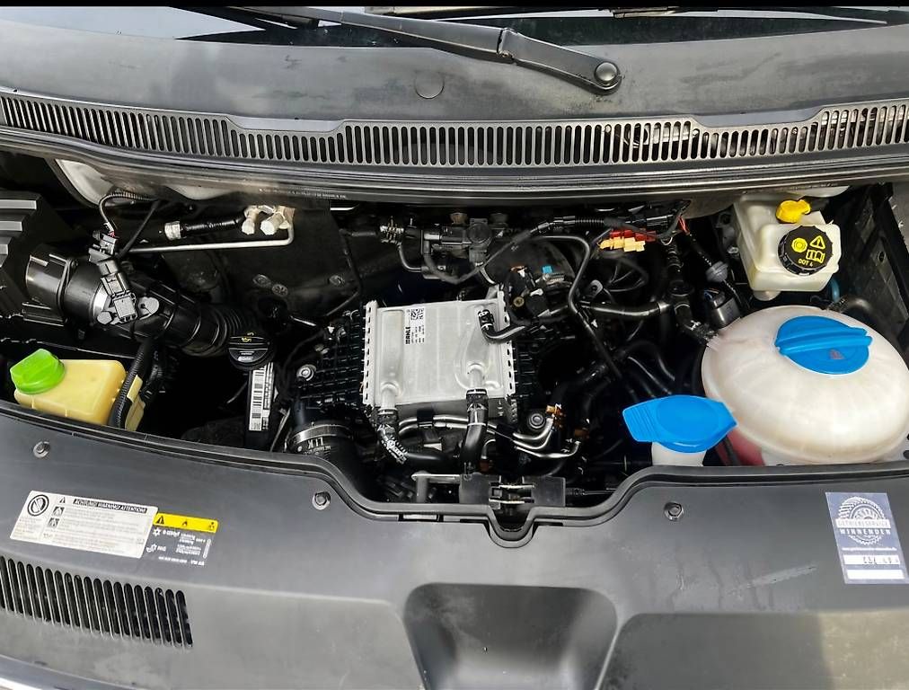 VW Automobili: VW T6 Caravelle 2.0 TDI 4Motion – Usato da Uster venduto da DuVaekkedeMig 2