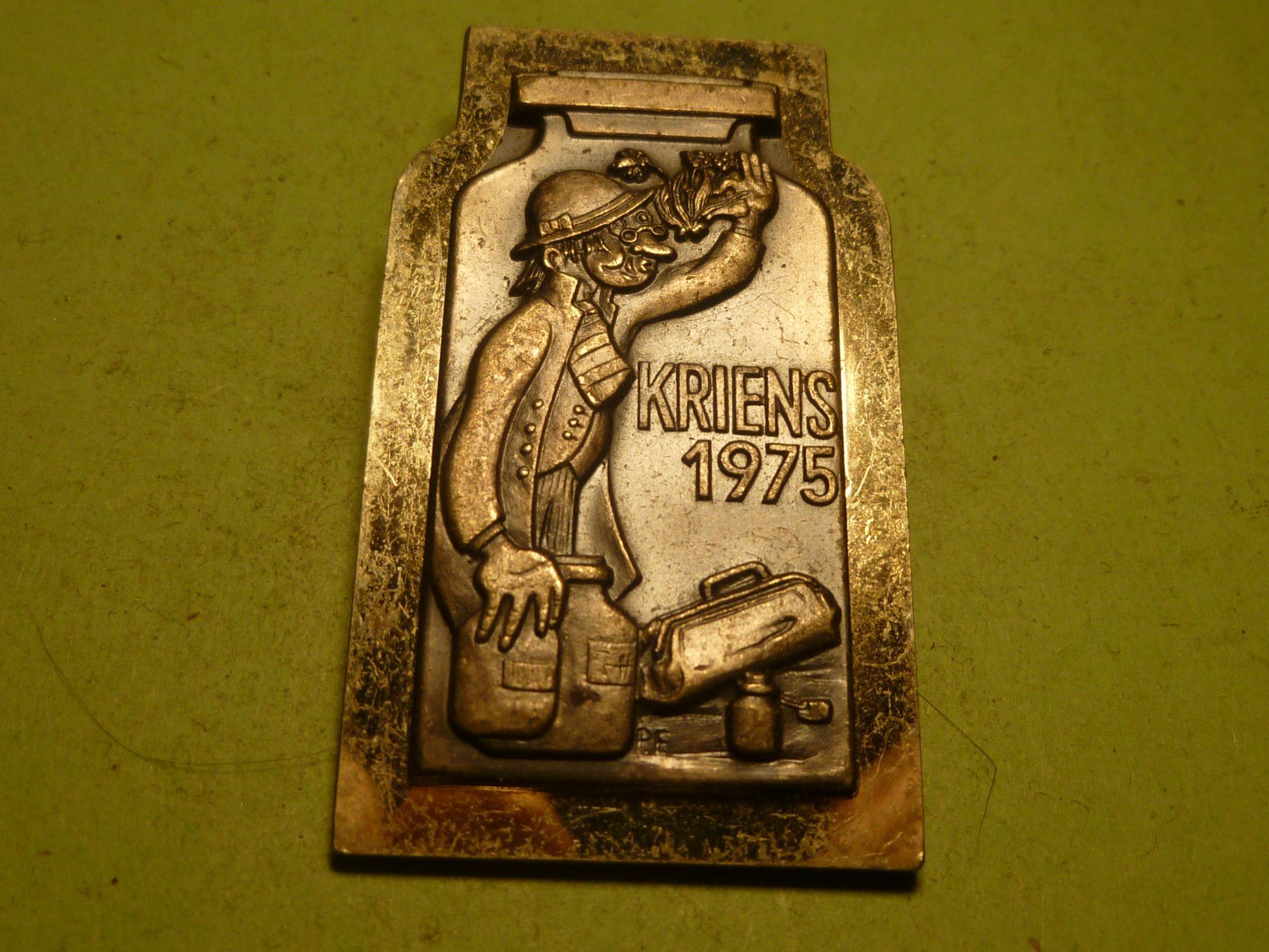 Plaketten & Abzeichen: KRIENS 1975 SILBER – Gebraucht aus Ried (Muotathal) von Mandarin02