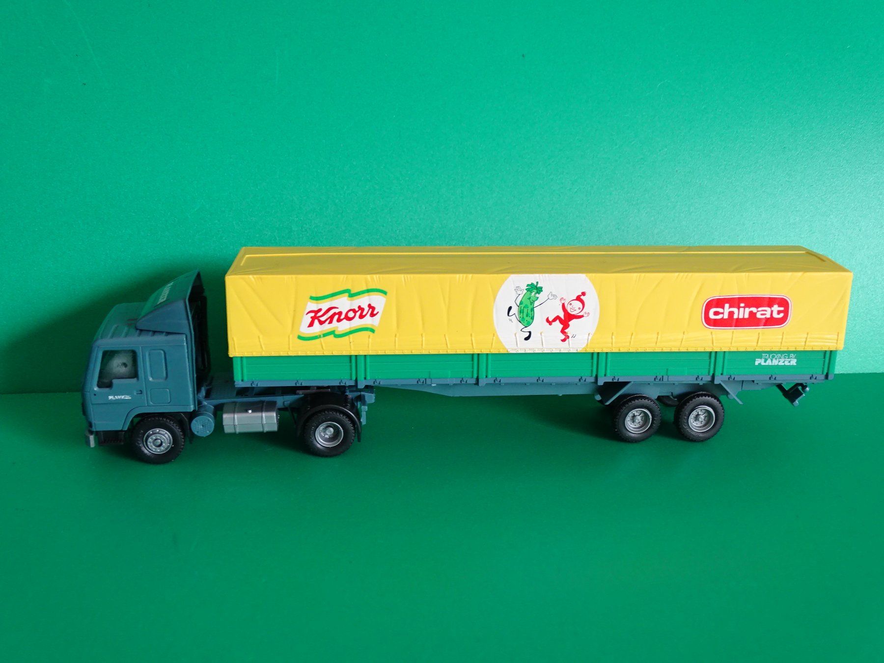 Volvo Modellini d'auto: Volvo Lkw von Roco 1/87 – Usato da Bretzwil venduto da Meex 3