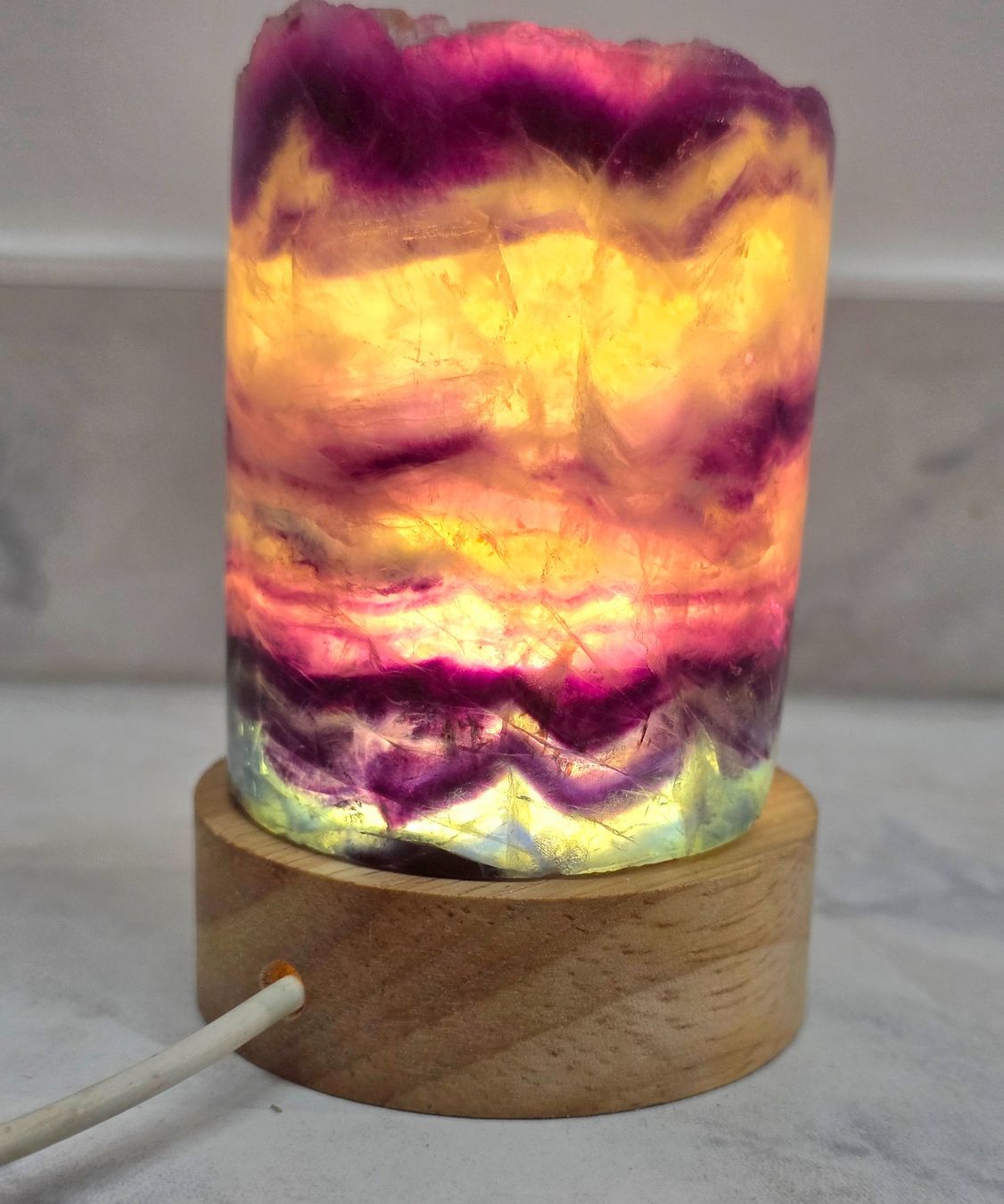 Minerali & Pietre curative: Fluorit Lampe F7 383g – Nuovo e nell'imballaggio originale da Matzingen venduto da Shay_Crystalz