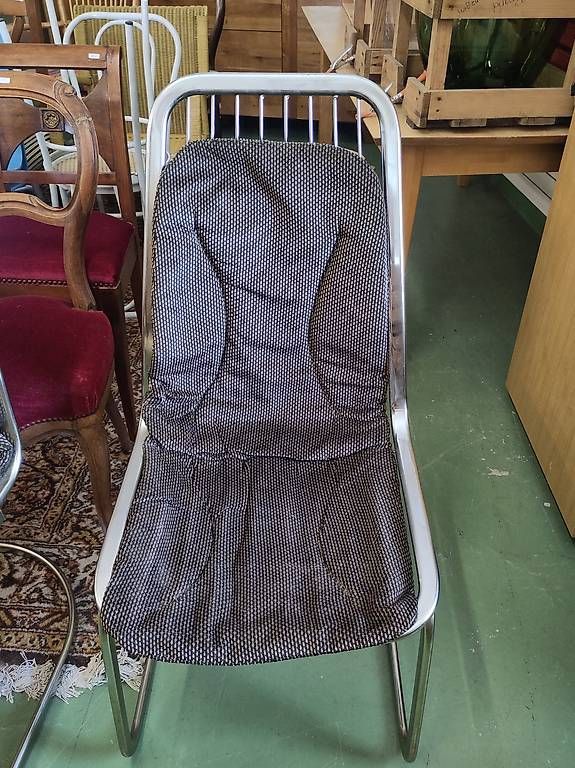 Stühle: Designklassiker Freischwinger 2er Set Metall – Gebraucht aus Pratteln von Cartonsducoeur_bl 1