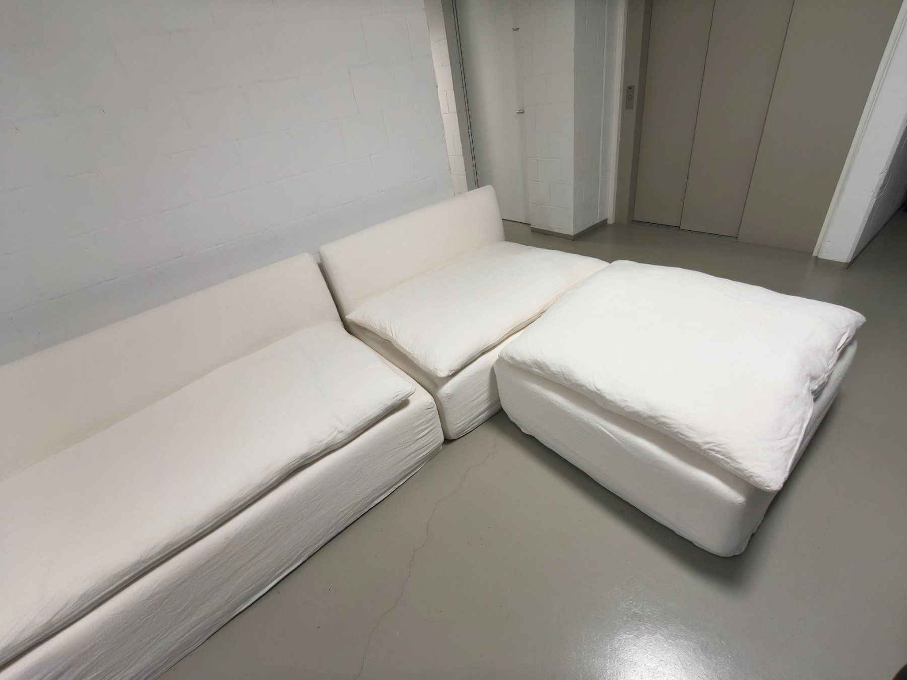 Divani: Sofa Maison de Vacances – Usato da Rothrist venduto da giw_l58l 2