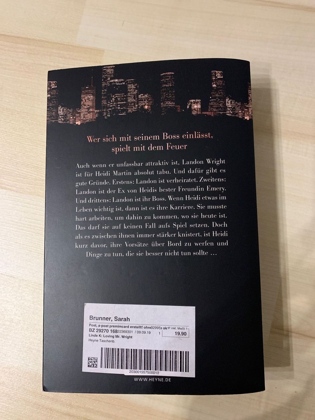 Livres: Loving Mr. Wright – D'occasion à Zofingen par saaraaah___ 1