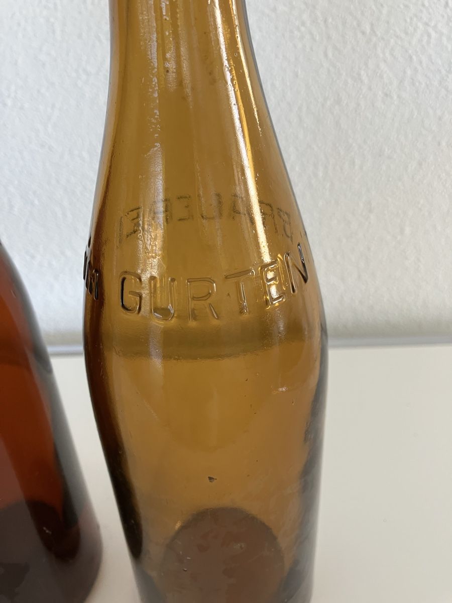 Bicchieri, Caraffe & Bottiglie: 2 alte Flaschen  Bier : brauerei Gurten – Usato da losone venduto da china06 4