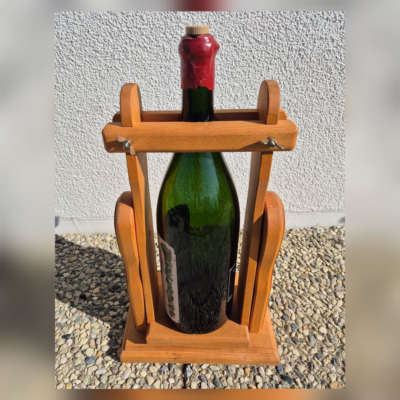 Weingestelle & -ständer: Wein-Kippständer aus Holz – Neu (gemäss Beschreibung) aus Naters von 3904Naters