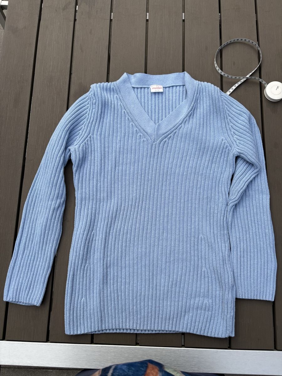 Pulls & Sweat-shirts: Hellblauer Pulli 36 – D'occasion à Kesswil par Branca-01