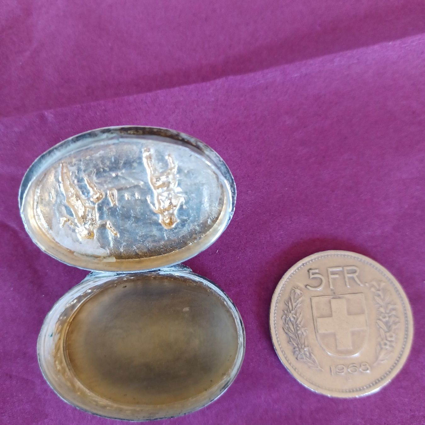 Sonstige Kosmetik & Pflege: kleine Dose aus Silber – Gebraucht aus Abtwil SG von luupsy 3