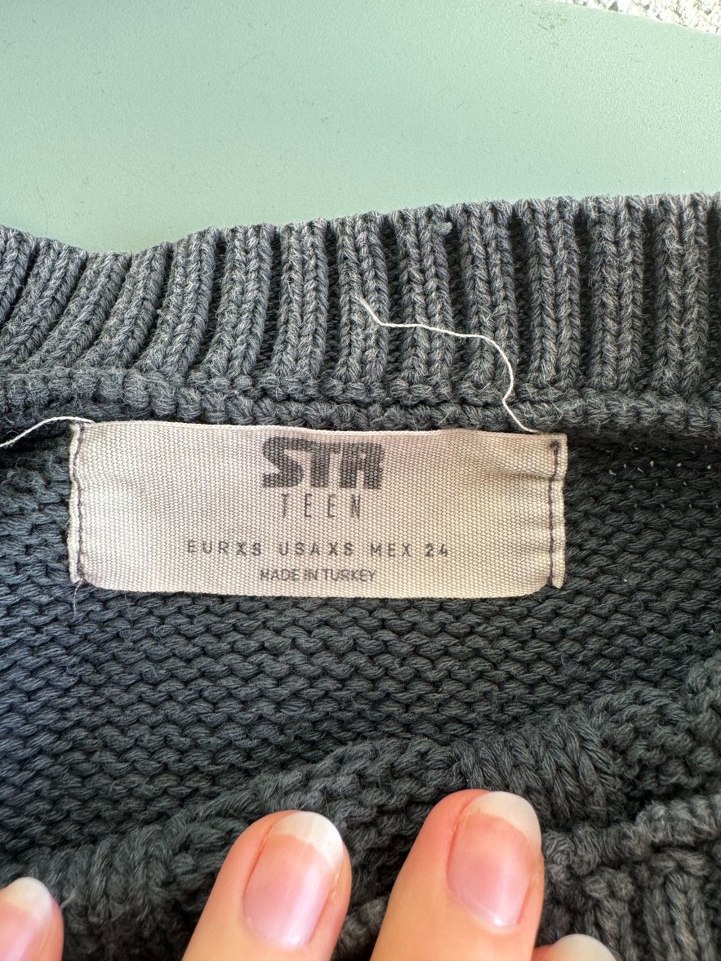Stradivarius Maglioni & Felpe: Strickpullover dunkelgrau - Used Look - 100% Baumwolle – Usato da Kägiswil venduto da Jindujune 3