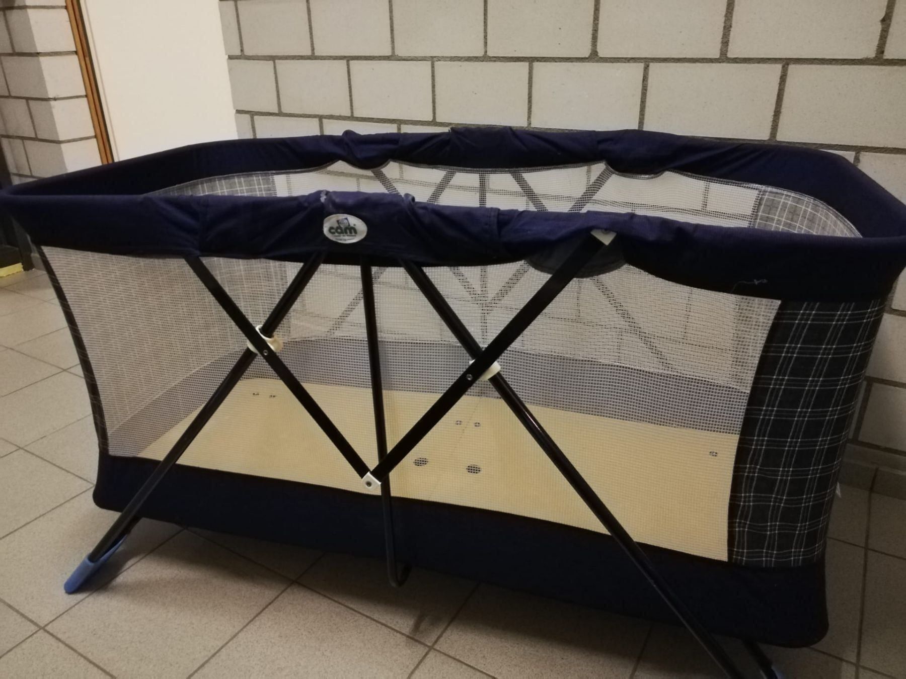 Lits: Kinderreisebett – D'occasion à Melchnau par Fredy027