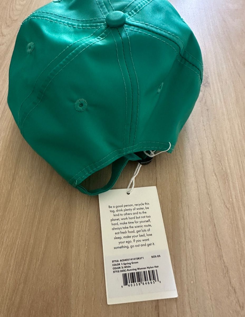 Altro in  Abbigliamento & Accessori: Sporty & Rich Cap – Nuovo e nell'imballaggio originale da Zürich venduto da sanela1122 2