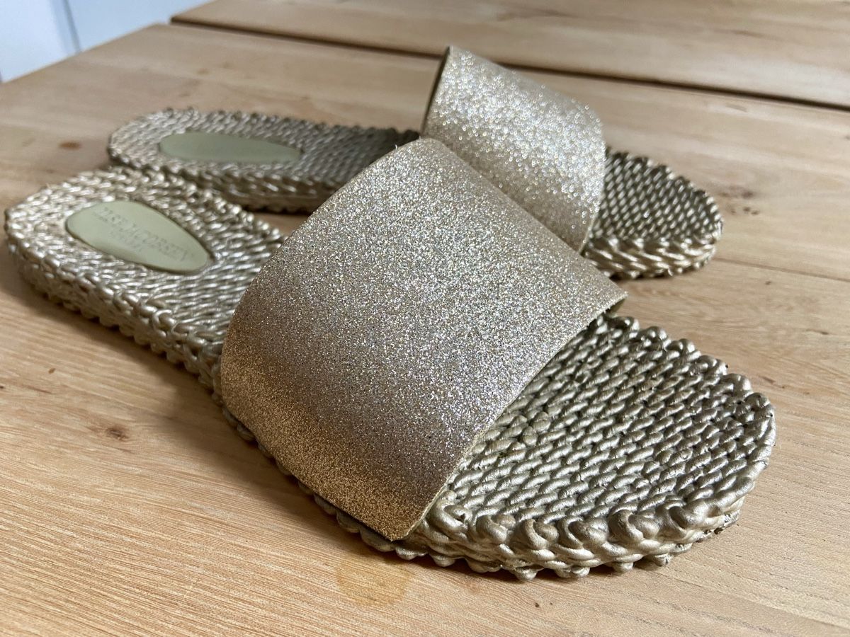Ilse Jacobsen Scarpe da donna: Sandalen ILSE JACOBSEN glitzer gold – Usato da Binningen venduto da Dodo21 1