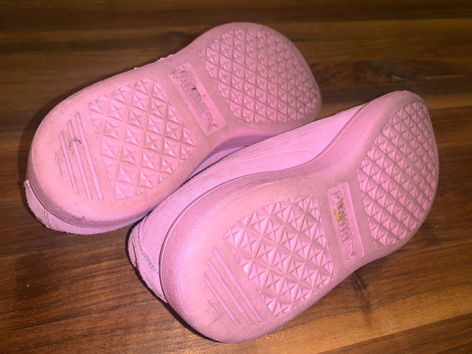 Puma Scarpe per ragazze: puma suede rosa grösse 37.5 – Usato da Oberengstringen venduto da Edu78 1