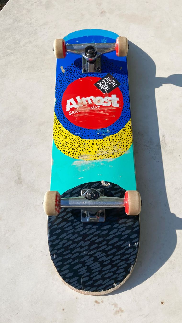 Skateboards: Almost Skateboard 8.25" – D'occasion à Zürich par need_something