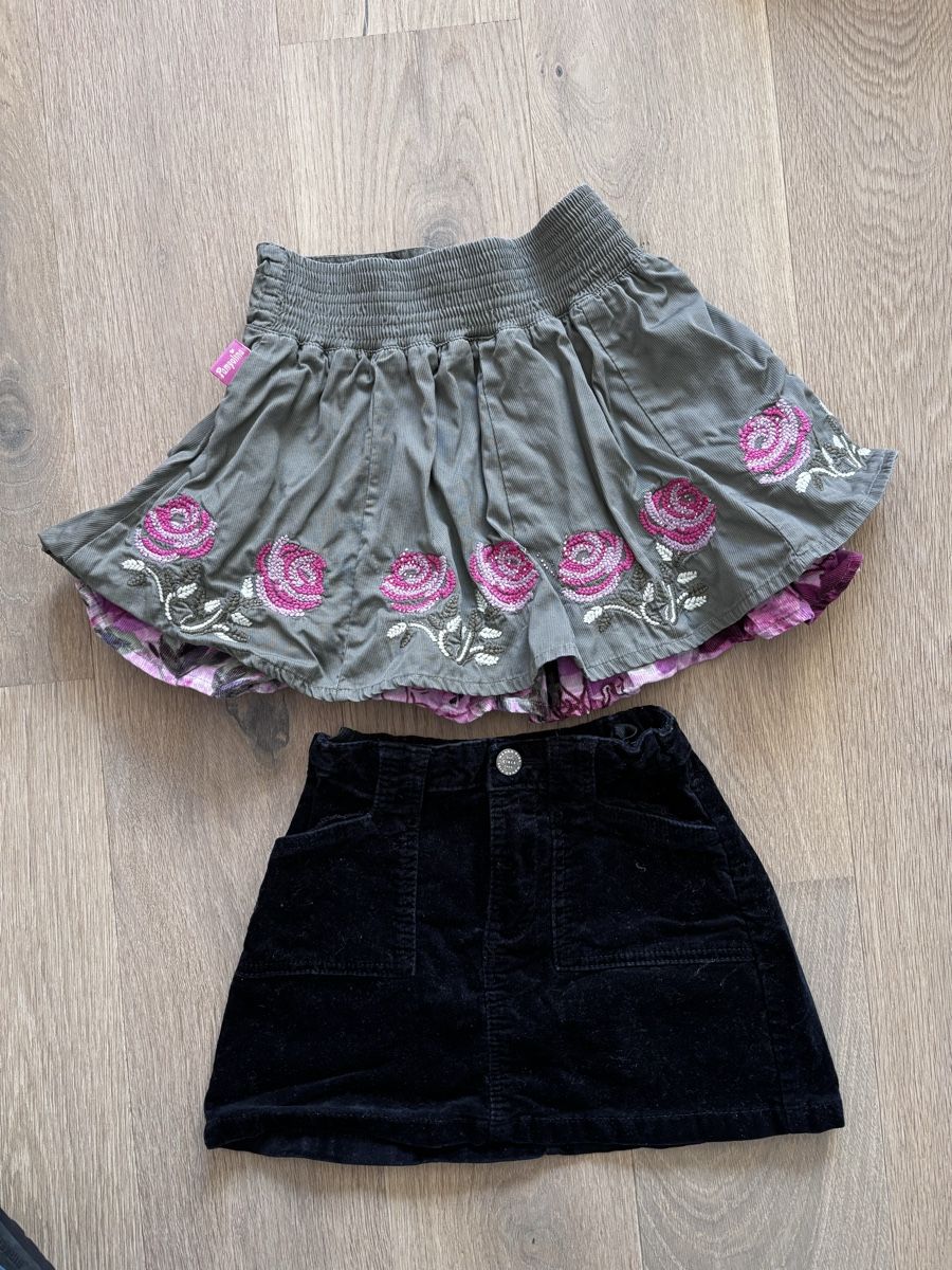 Lotti & Set di vestiti: Mädchen Kleiderpaket 10 Stk Gr 104 – Usato da Wahlen b. Laufen venduto da Slash077 5