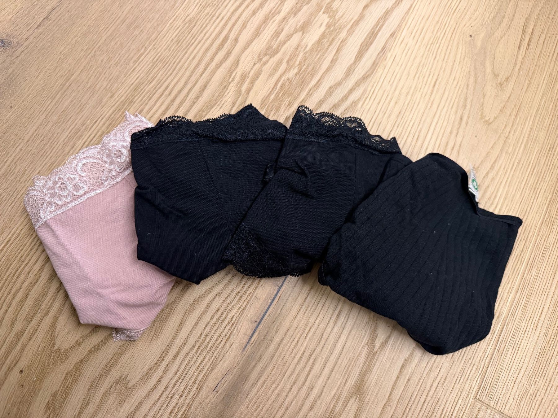 Altra biancheria intima: 4 Baumwolle Umstandsslips – Usato da Oberdorf SO venduto da fani05