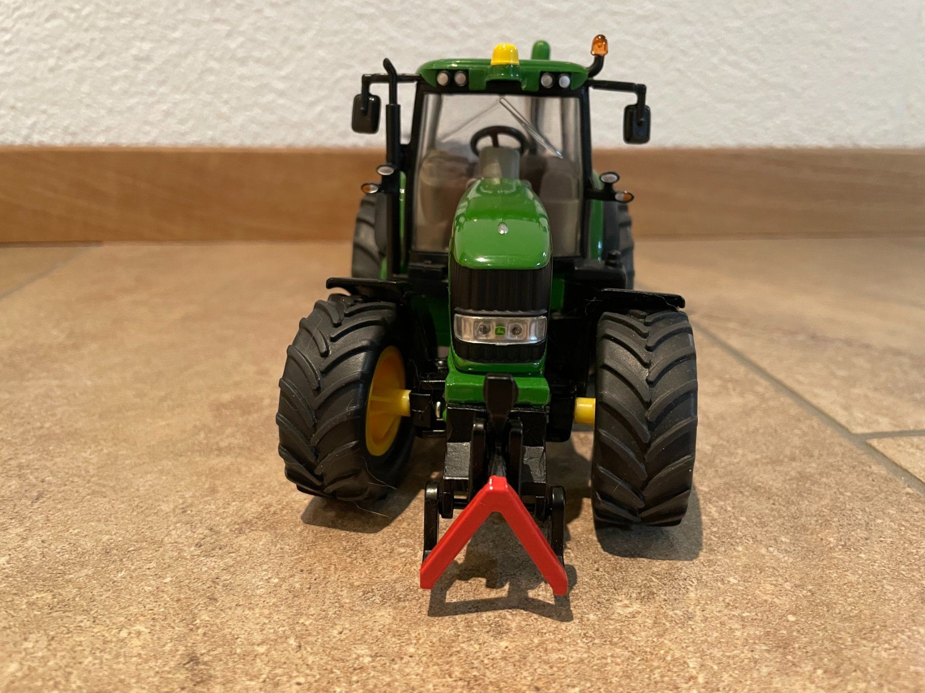 John Deere Trattori: SIKU John Deere 7530 mit Pflug – Nuovo e nell'imballaggio originale da Kreuzlingen venduto da Stefan1150 1