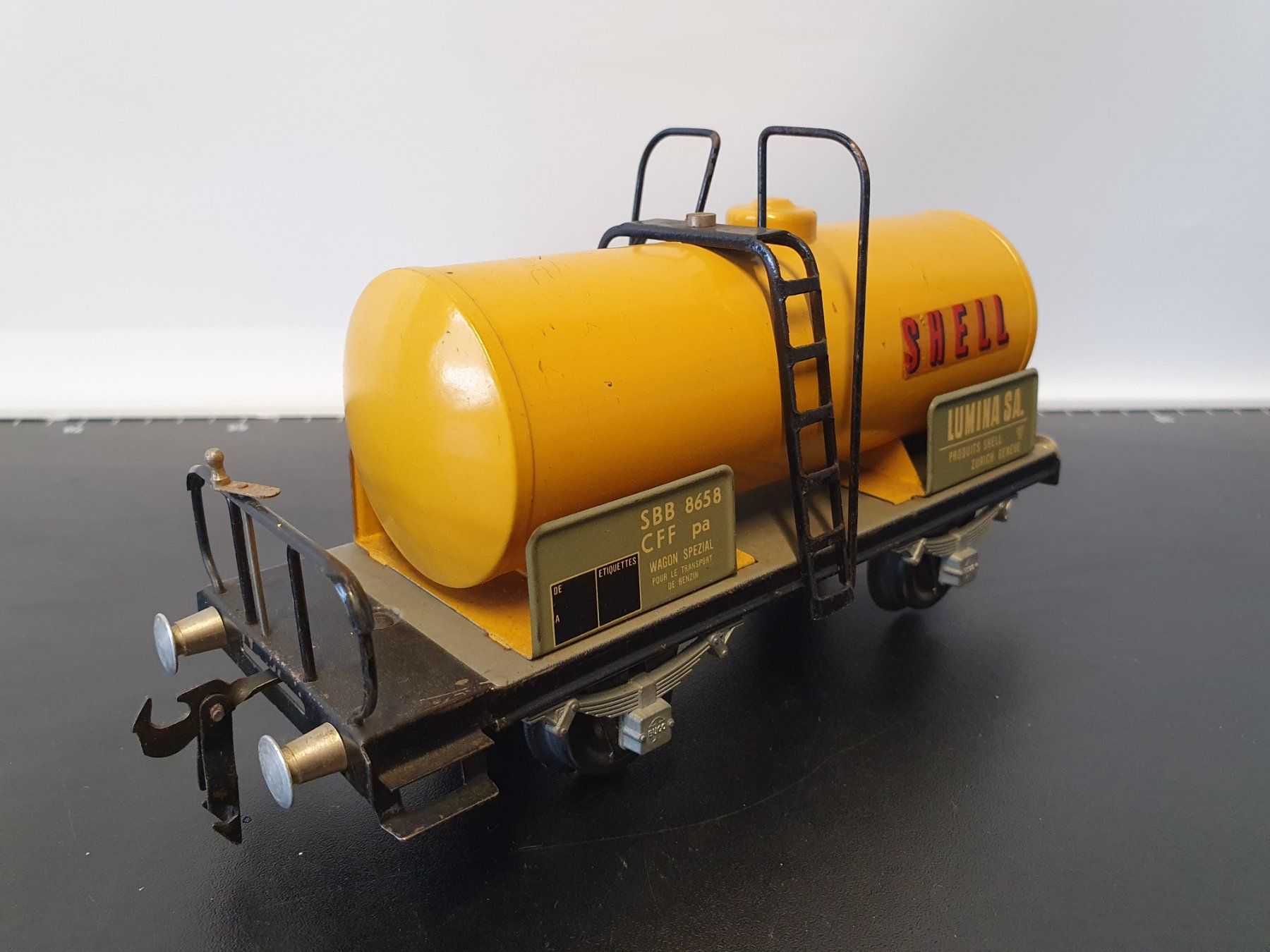 Buco Modelleisenbahnen: BUCO:0: SBB SHELL KESSELWAGEN MIT PLATTFORM – Gebraucht aus Biglen von taunus82 1