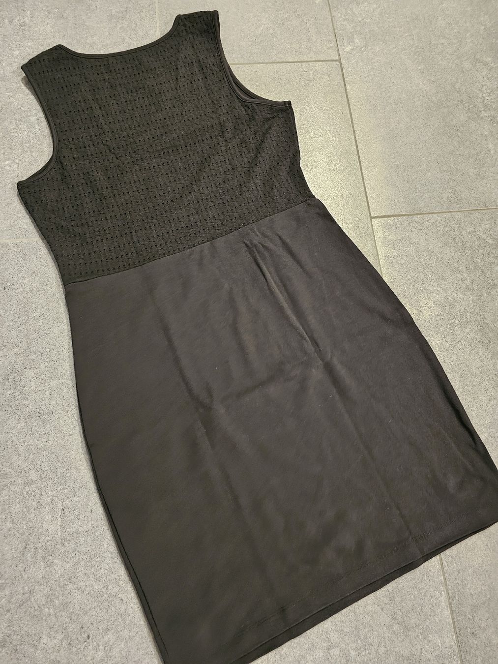 Vestiti: schwarzes, ärmelloses Kleid - Grösse M – Usato da Altdorf UR venduto da Saba_1688 3