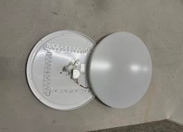 Deckenlampe weiss (schmaller Rand)