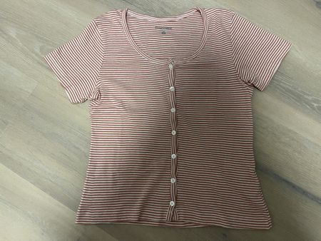 T-Shirt altrosa gestreift mit Knopfleiste M neu