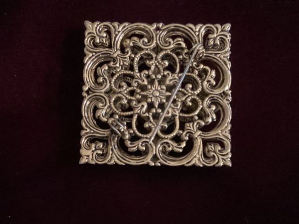Broches & Aiguilles: Broche vintage – D'occasion à fribourg par iris18 5