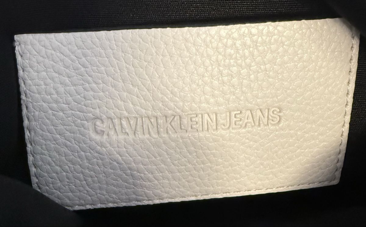 Calvin Klein Borse da donna: Tasche Calvin Klein Jeans – Usato da Muttenz venduto da gioi_44 1