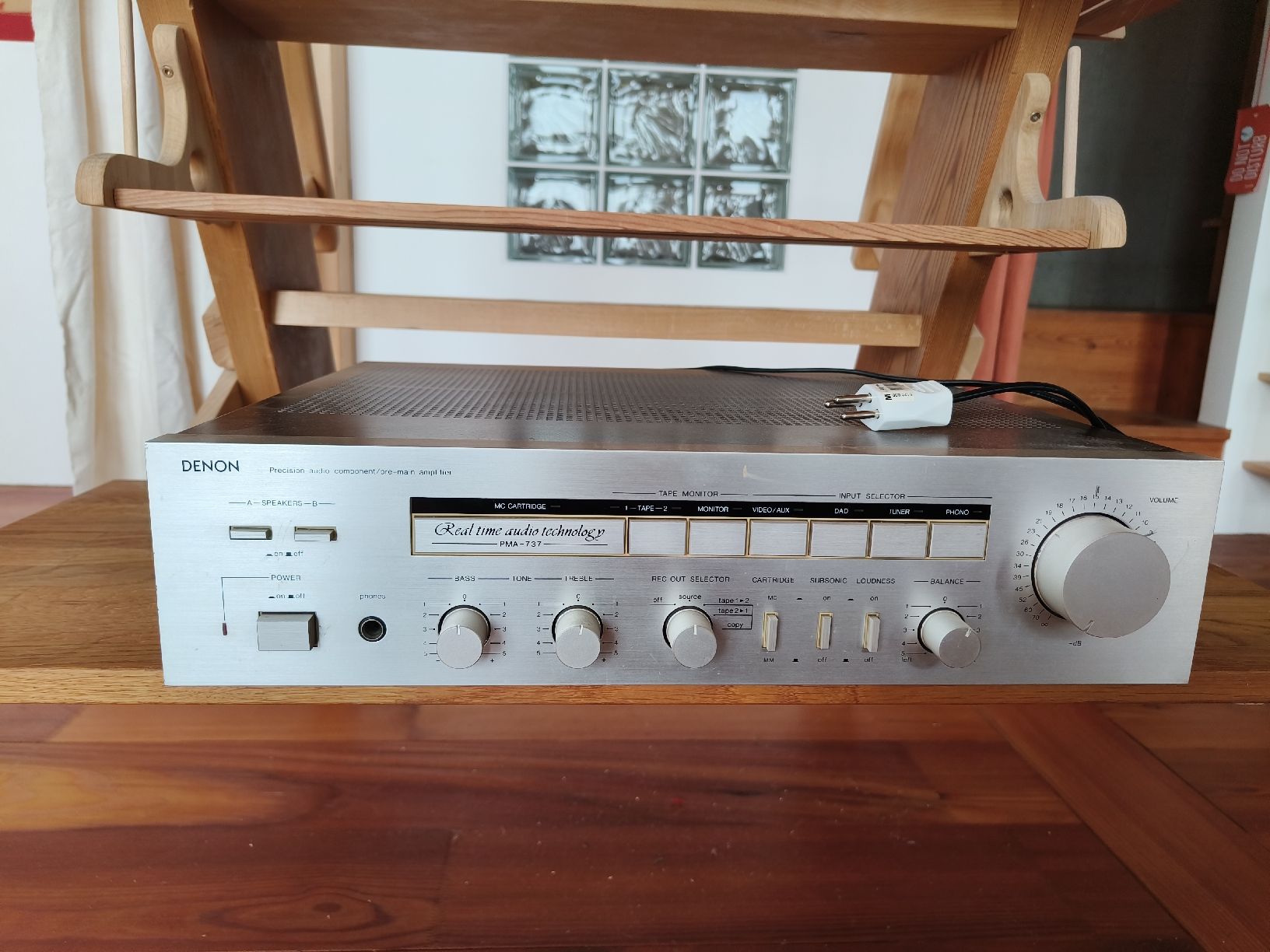 Denon Verstärker: Ampli vintage Denon PMA-737 – Gebraucht aus Arzier-Le Muids von Wondertomate