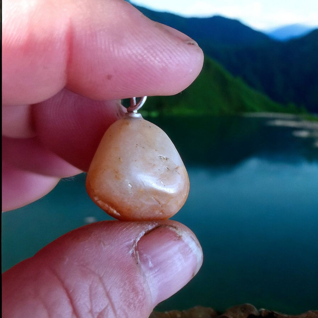 Pendentifs: Flusstein-Anhänger mit Silberdraht-Öse – Neuf avec emballage d'origine à Aarau par Schmuckhoehle_MD 6