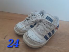 24 Adidas Turnschuhe Top Ten weiss blau rot