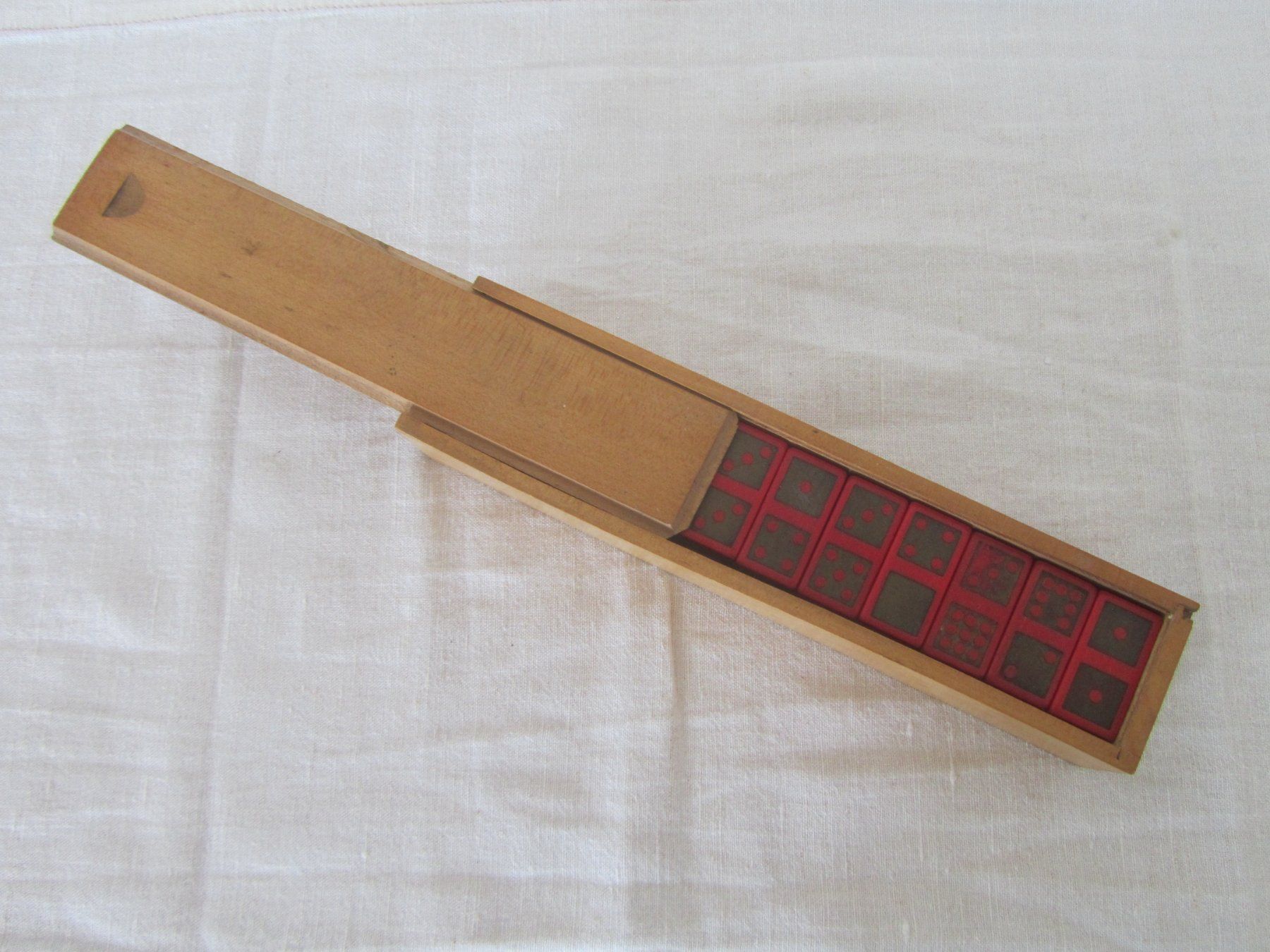 Jeux: DOMINO – D'occasion à Seengen par mikelele
